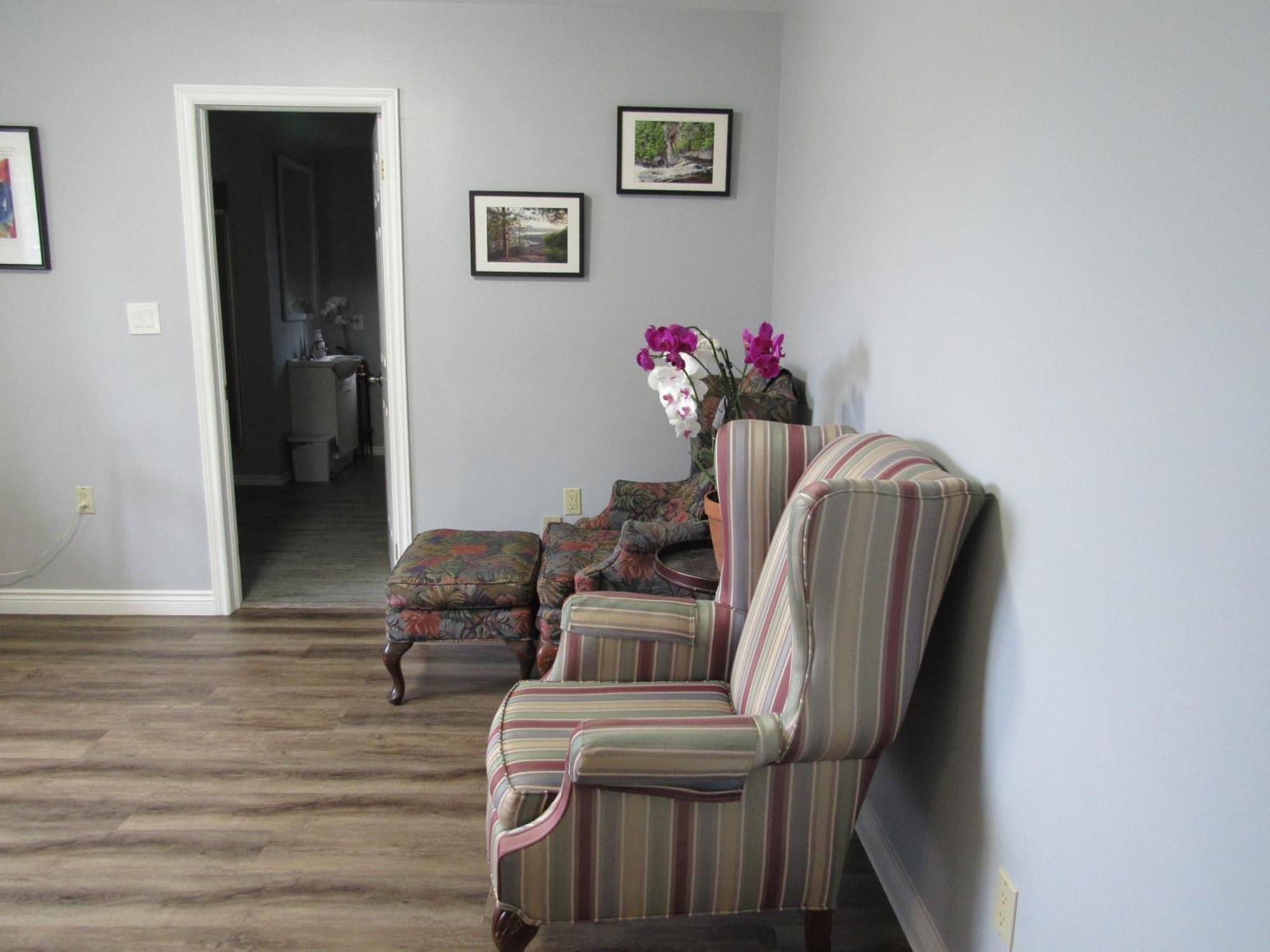 Luxury Suites At Military Trail Toronto Room photo